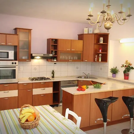 With A Parking Space Hvar - 12353 Apartamento *