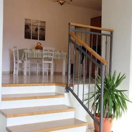 Διαμέρισμα With A Parking Space Hvar - 12353 *